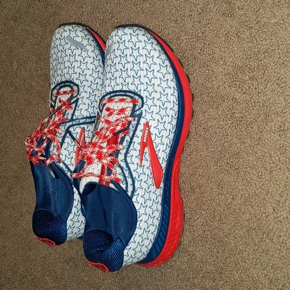 Brooks Adrenaline 20 women's size 11